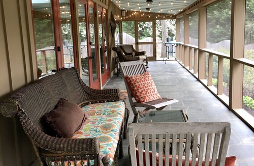 Windsor Hills House | Private 2 bedroom bungalo