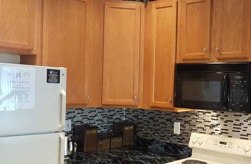 Red Hill Condo | Private 2 Bedroom Condo in Myrtle Beach with Pool on Golf Course!