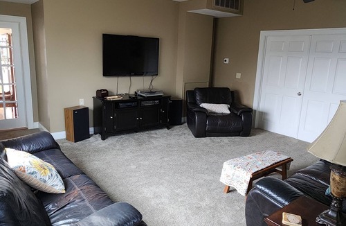 Town of Reading House | Private 2000 sq ft 2 bedroom suite, sleeps 6 with pool and panoramic lakeview.