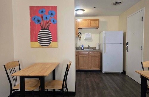 Downtown Pittsburgh Apartment | Private 2BR/2BA Downtown Apartment | River and Mountain Views + 60” TV