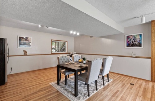 Burnsville House | Private 2BR Burnsville Suite Near Mall & Hospitals