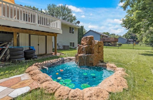 Burnsville House | Private 2BR Burnsville Suite Near Mall & Hospitals