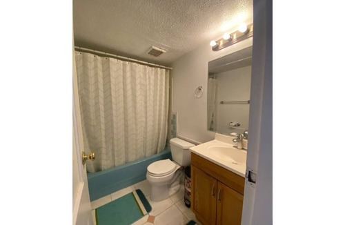 Aspen Hill House | Private 3 bed 2 bath apartment with all amenities