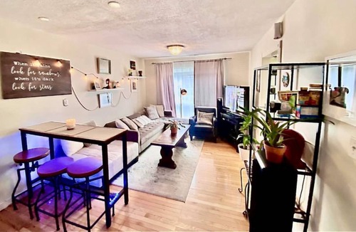 Aspen Hill House | Private 3 bed 2 bath apartment with all amenities