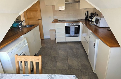 North Richmond Apartment | Private 3-Room Studio Apartment, Central Richmond, from shipplets
