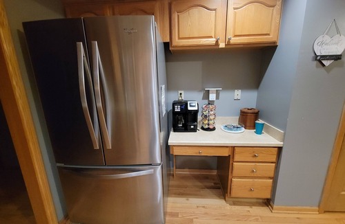 Elkhorn House | Private 3br, with SwimSpa, Gym, by Hwy 43, 67 & 50-Alpine Valley, Ice Age Trail-
