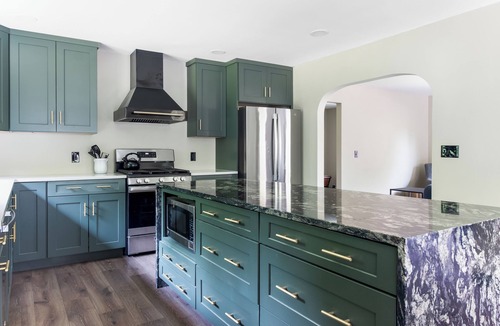 Fennville House | Private 4 Bed/4.5 Bath Estate w/Pool on 5 Acres