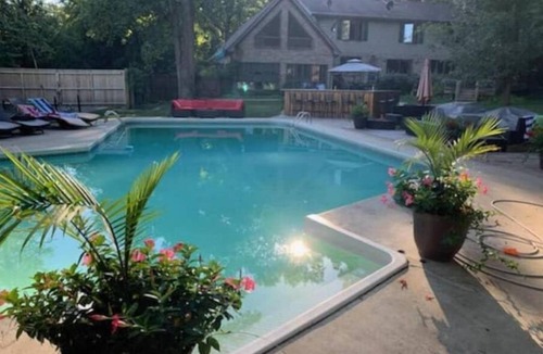 Leroy House | Private 5-Acre Bird Sanctuary Estate for Family and Friends!