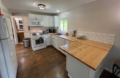 Livingston Manor House | Private 5-Acre Farmhouse Retreat; Full Kitchen Fire Pit Office Pets OK BBQ WiFi
