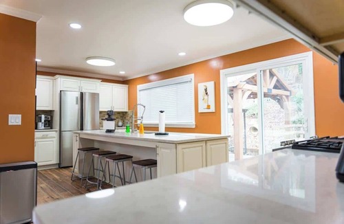 Cave Spring House | Private 5 Bedroom House Nestled in Heart of Town