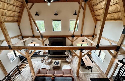 Rochester House | Private 5 BR/4 Bath home on Lake Zumbro w/amazing vistas nearby Mayo Clinic