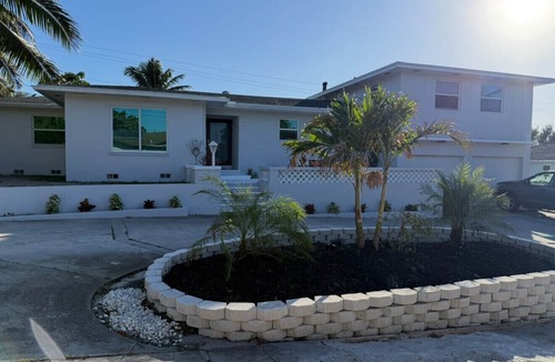 Lake Worth Corridor House | Private All Inclusive - Coconut Trail Resort with Pool, hot tub & Brunch,