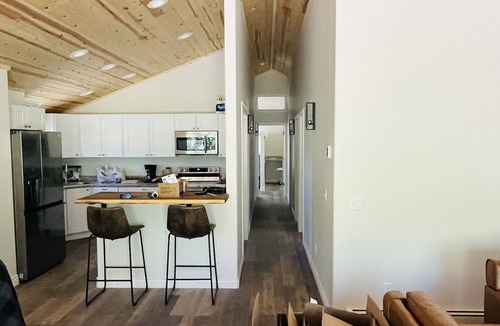 Elk Meadows Cabin | Private and peaceful 3 br cabin in the woods with new Hot Tub