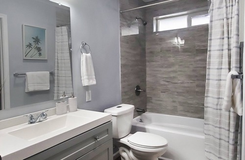 Ewa Apartment | Private apartment located 5 minutes from the beach!