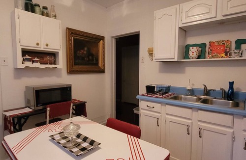 Grand Bay Apartment | Private Apartment with kitchen near Mobile, Pascagoula and Chevron Refinery.