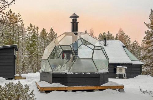 Salla Villa | Private Aurora Samruam B Glass Roof Igloo