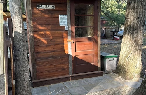 Oxford Cabin | Private,backyard BBQ,campfire, kayak,fish,Wis Dells,UTV,hike,winery,swim,pets,