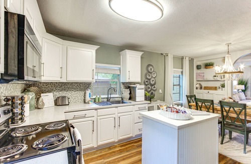 Mississippi City House | Private Backyard Experience with Hot Tub!