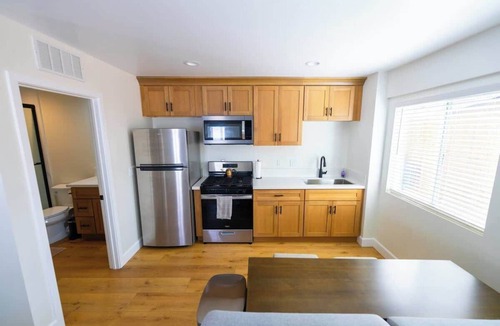 Riviera - Westchester House | Private Bakersfield Studio with Full Kitchen