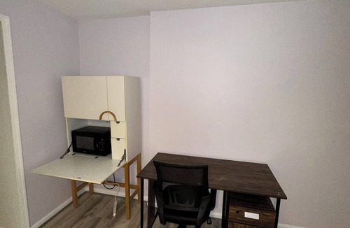 Fairfax House | Private basement in heart of Fairfax city. 5 min from GMU. Close to D.C