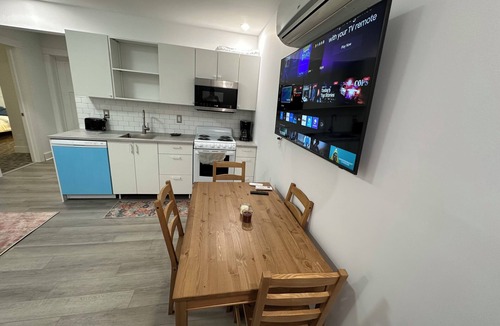 Bedford House | Private Basement Suite - 2 Bedrooms