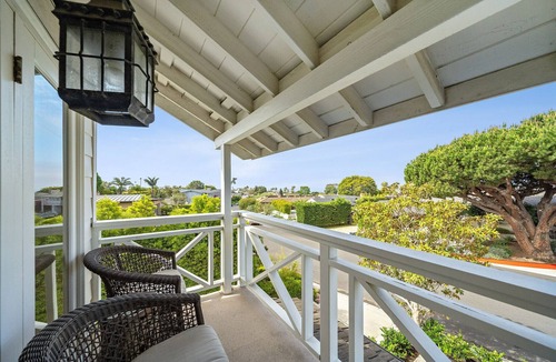 Corona del Mar House | Private Beach Access - Ocean Views- Pool- Shopping -Golf-Boating- Biking-Hiking