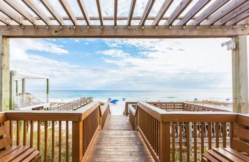 Destin Condo | Private Beach Access! Pet-friendly! Chateau La Mer 14A!