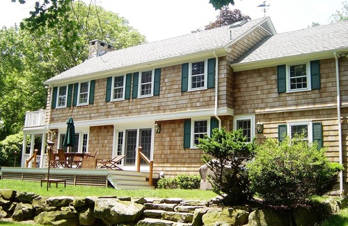 Saunderstown House | Private Beach and Dock - Relax on Narragansett Bay!