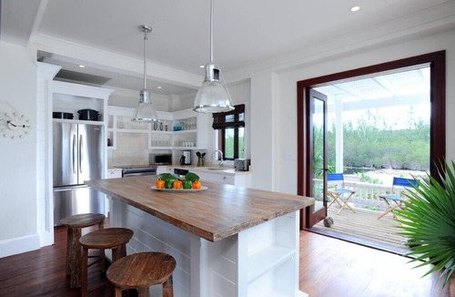 Governor's Harbour House | Private Beachfront Home w/Pool, Solar, Banks Rd, Walk to Restaurants