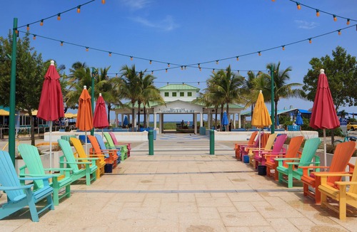 Terra Mar Island Estates House | Private Beach Club, Heated Pool, Jacuzzi, & 6 Seater Golf Cart Included!