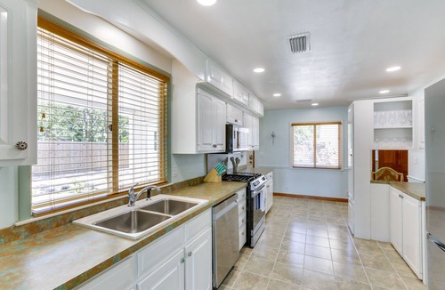 Panacea House | Private Beach + Dock: Waterfront Panacea Retreat!