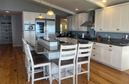 Bellingham House | Private Beach Front Executive Home