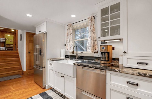Harrison House | Private Beach, Hot Tub, Sauna & Boat Dock! Many lakes. Perfect all-year round!