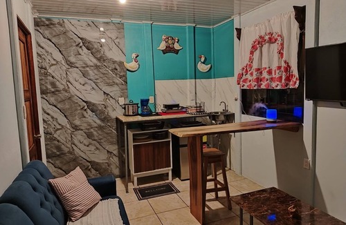 Parrita Condo | Private Beach House 200Mbps WiFi 5 min to Beach Quiet & Safe