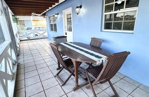 Ocean Point House | Private beach nearby