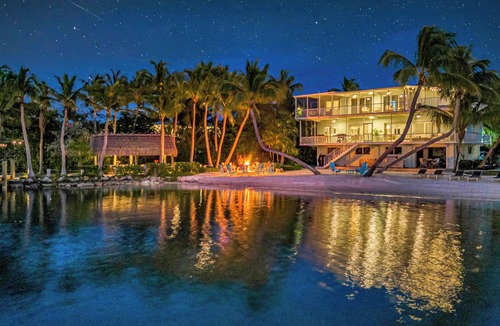 Islamorada House | PRIVATE BEACH/Pickleball Court and Tiki Bar/Heated Pool/Designated Paradise Key