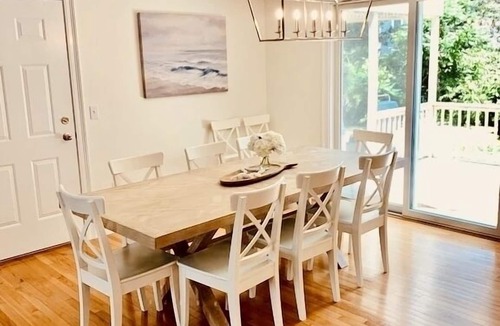 East Sandwich House | Private Beach! Refreshed & Cozy. Linens Included + NEW 2026 Prime-Spa Bathroom
