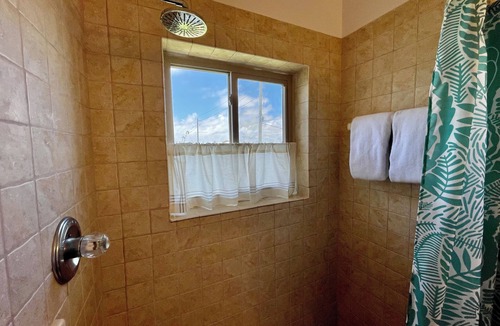 Painters Walk Apartment | PRIVATE BEACH RIGHT OUTSIDE YOUR DOOR!