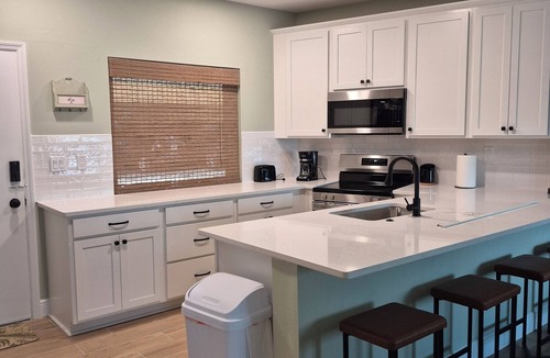 Belleair Beach Condo | Private Beach & Spectacular Sunsets! Beach Lover's Delight.