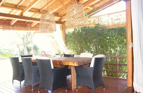 Teahupoo Villa | * PRIVATE BEACH, waterfront villa Ruma Maria - A/C - 8 pers.