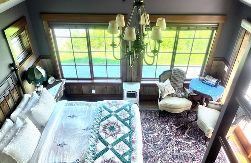 Friday Harbor House | Private, Beachfront Guesthouse