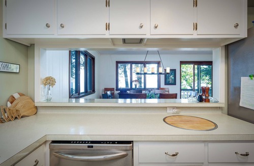 Harbor Springs House | Private Beachfront Lake Michigan Retreat with Golden Sunsets- Sleeps 8
