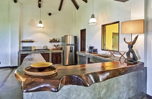 Manzanillo House | Private Beachfront House 3 bed 2 bath