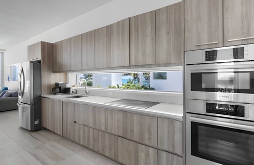 Jimmy Hill House | Private Beachfront Villa with Pool & Dual-Wing Privacy