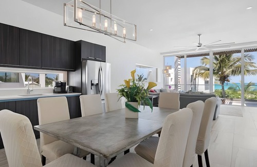 Jimmy Hill House | Private Beachfront Villa with Pool & Dual-Wing Privacy