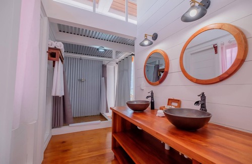 San Pedro Hotel | Private Beachfront Villa with Pool & Free Shuttle for Snorkeling Enthusiasts!