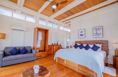 San Pedro Hotel | Private Beachfront Villa with Pool & Free Shuttle for Snorkeling Enthusiasts!