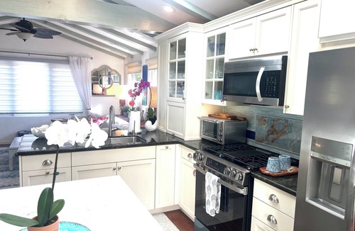 Encinitas House | Private Beautiful Clean Beachy-Close to All Retreat