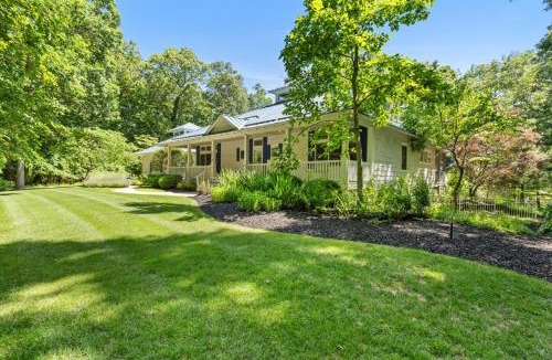Saugatuck Villa | Private beautiful surrounding hot tub mins to Saug