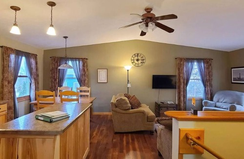 Suttons Bay Cottage | Private Beautiful Pine Cottage on historic M-22, Traverse City, MI